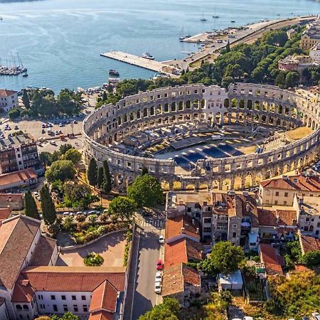 Apartment Persich Πούλα Εξωτερικό φωτογραφία